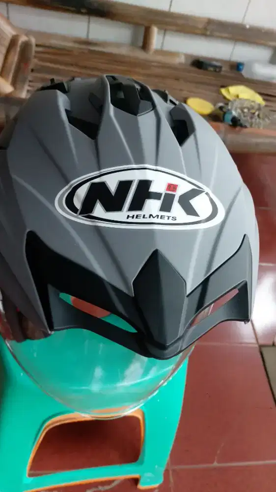 Helm nhk predator silver doff size L
