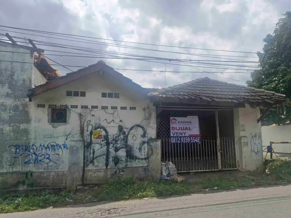 Murah!!Dijual Rumah Untuk Dibangun Ulang Lokasi Strategis