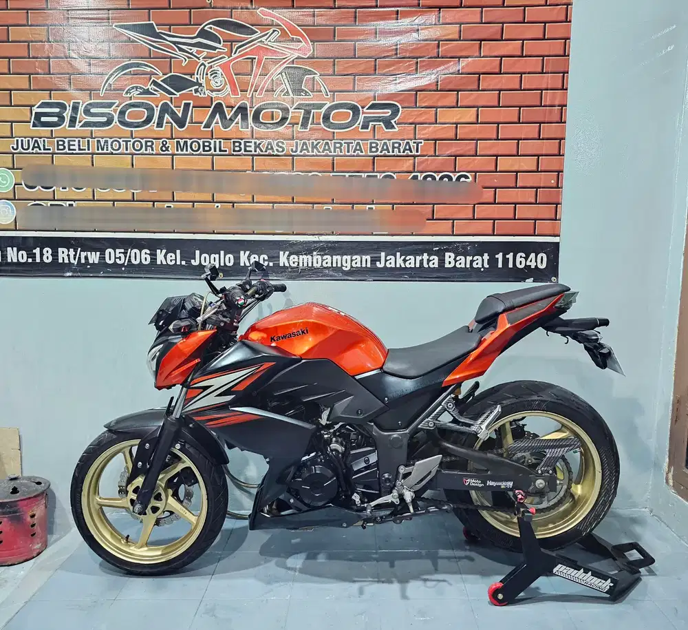 KAWASAKI NINJA Z250 NAKED Z 250 2 SYLINDER THN 2014 ISTIMEWA ORANGE