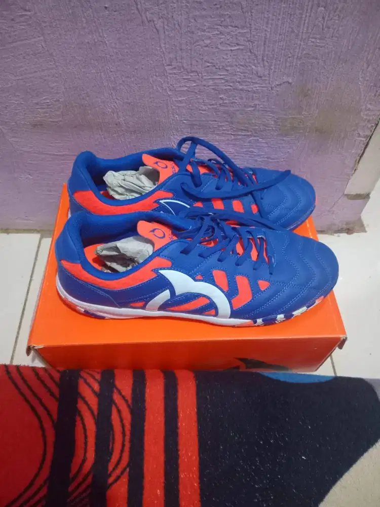 Sepatu futsal Ortus jogosala rampage v2 UK 43 pemakaian baru 2x