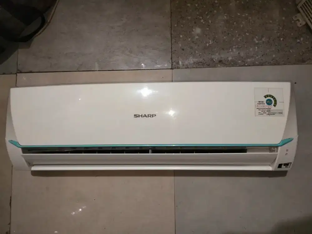 Indor ac sharp setengah pk