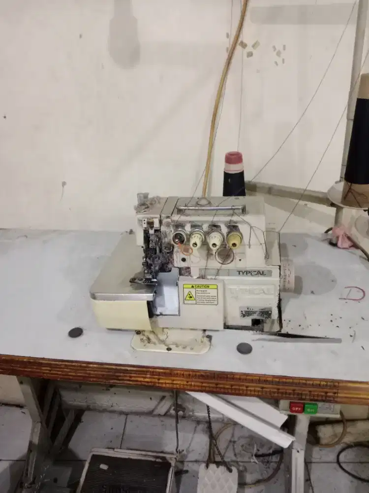 Mesin obtras typical benang 4