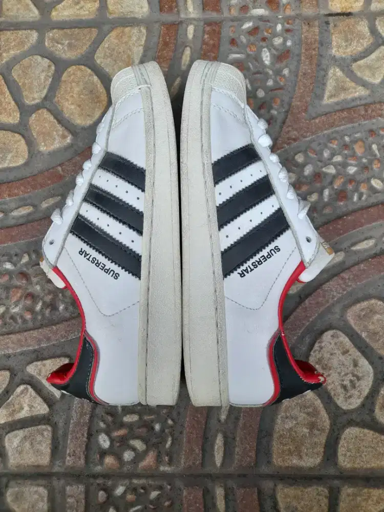 SIZE 37 ADIDAS SUPERSTAR LOVE