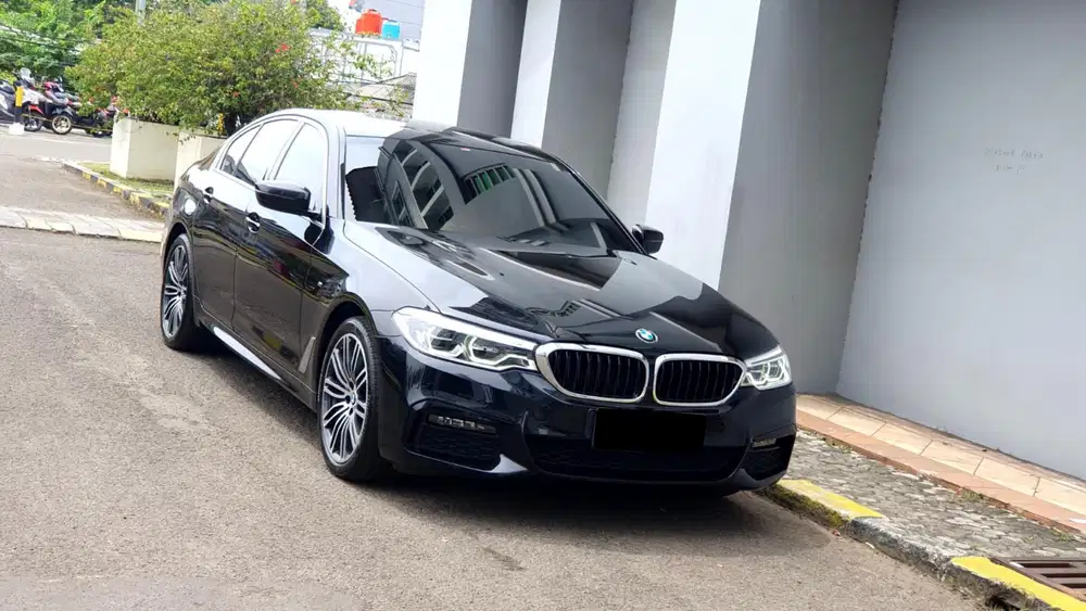 [ ANTIK LOW KM ] BMW 530i 530 i 2.0 M Sport Sedan AT 2019/2020