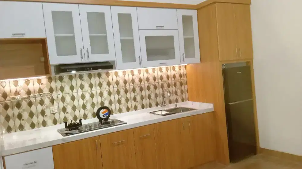 LEMARI KITCHEN/KITCHENSET MINIMALIS