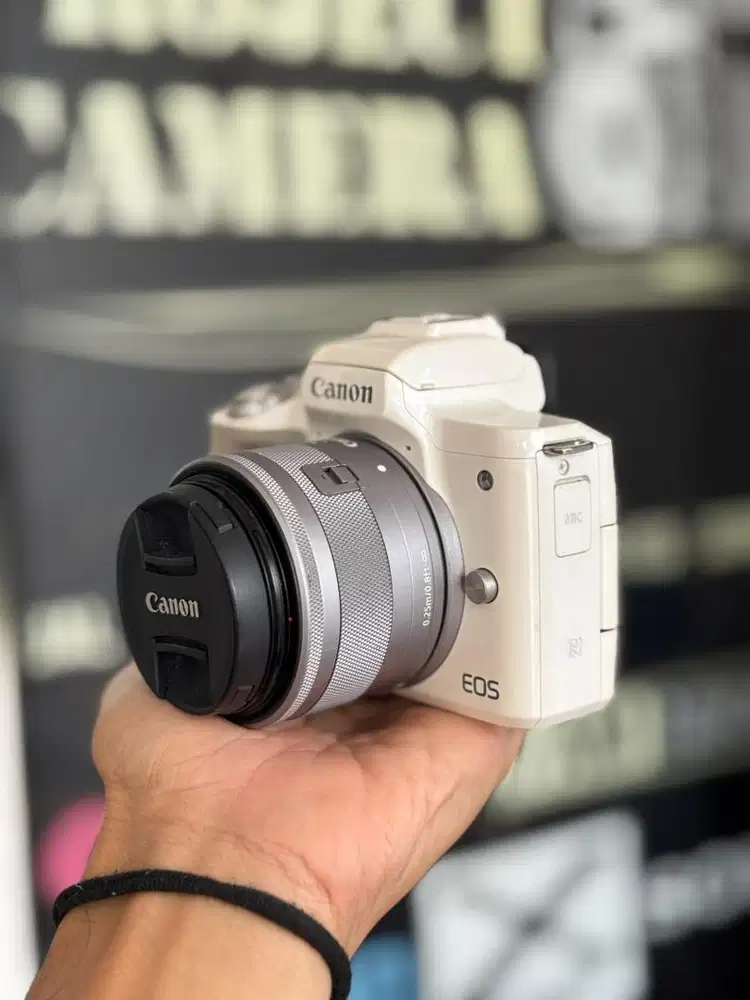 Canon M50 kit Bonus tas dan memory Siap pakai