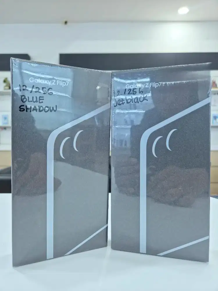 (READY STOK) SAMSUNG GALAXY Z FLIP 7 256 GB GARANSI RESMI SEIN