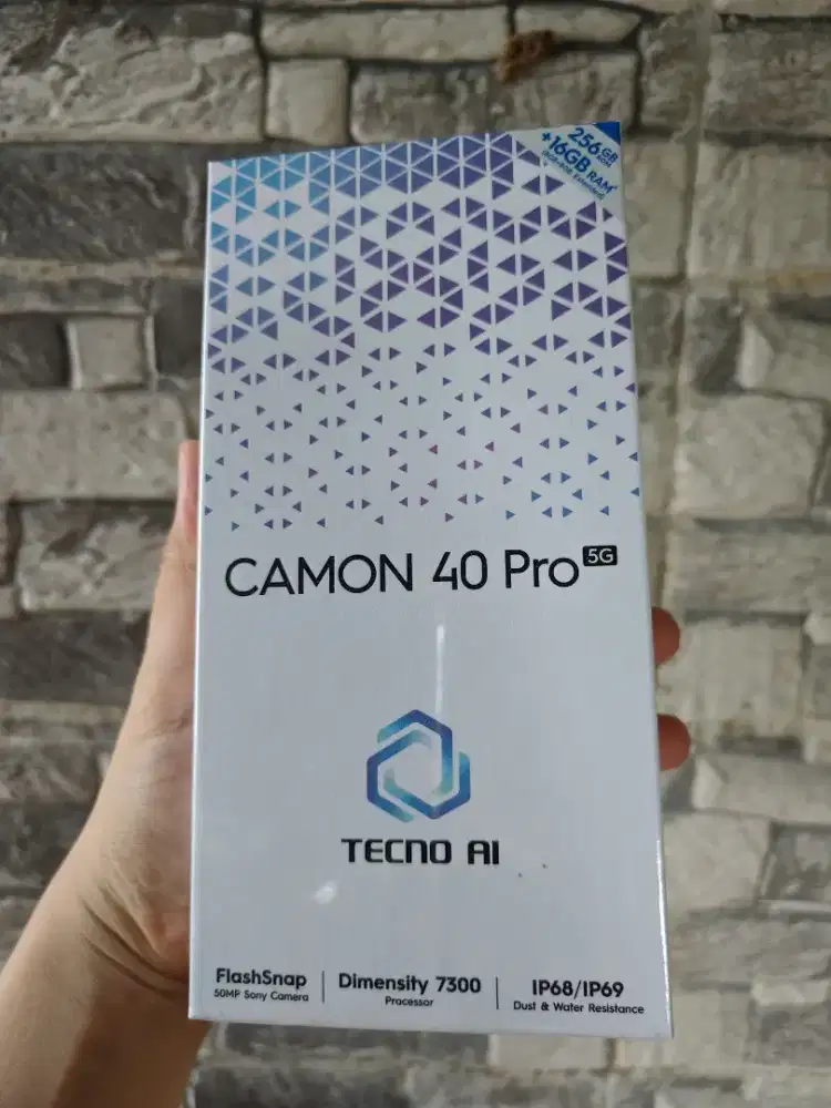 Tecno Camon 40 Pro 5G 8/256 New Segel