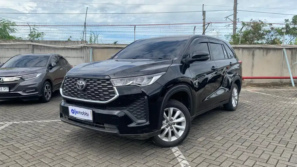 Pajak Panjang - Toyota Kijang Innova 2.0 Zenix V CVT Bensin-AT 2022