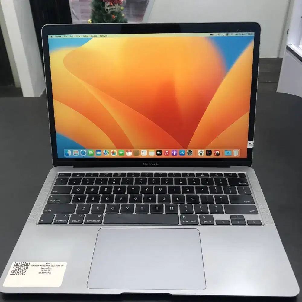 MacBook Air 2020 • i5 • 16GB / 256GB • Space Grey