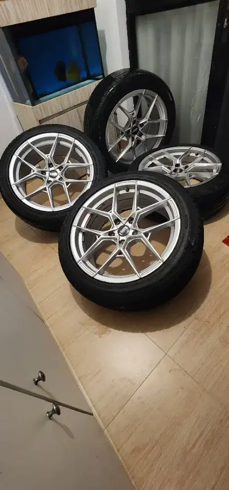 Velg r18 HSR pcb 5/114,3 bekas grand innova