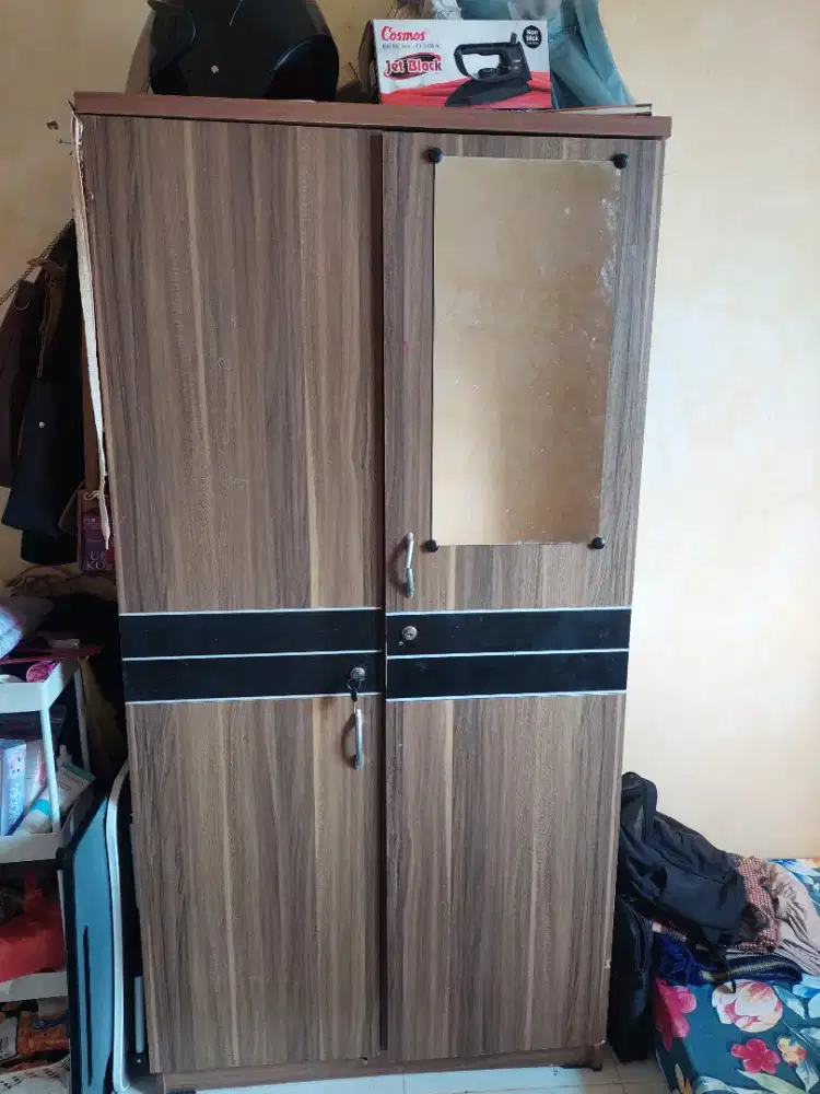 Lemari baju tinggi 170 cm