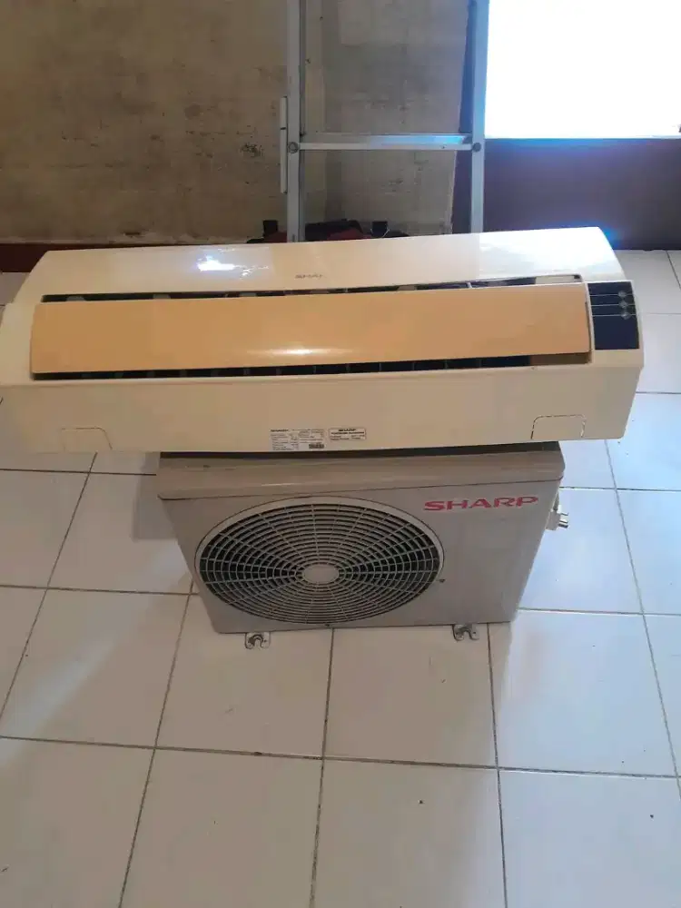 Menerima jual beli AC bekas satuan/borongan