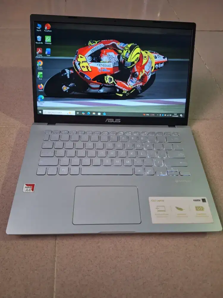 Bismillah dijual laptop asus vivobook slim a4 ram 8gb siap pakai