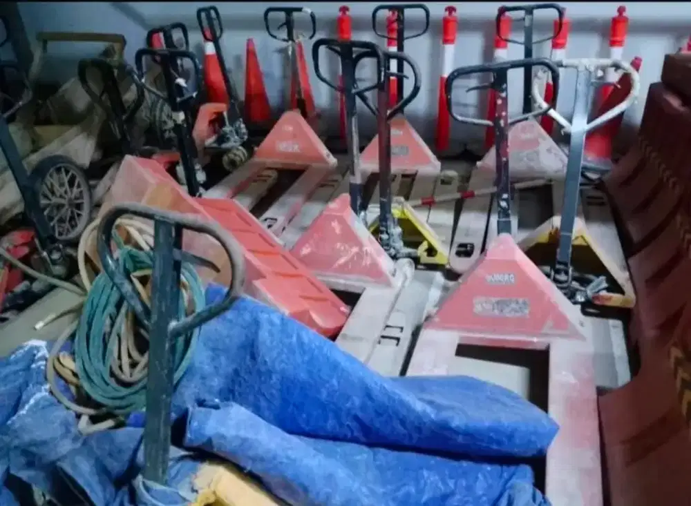 Jasa service hand pallet & hand lift semua merk