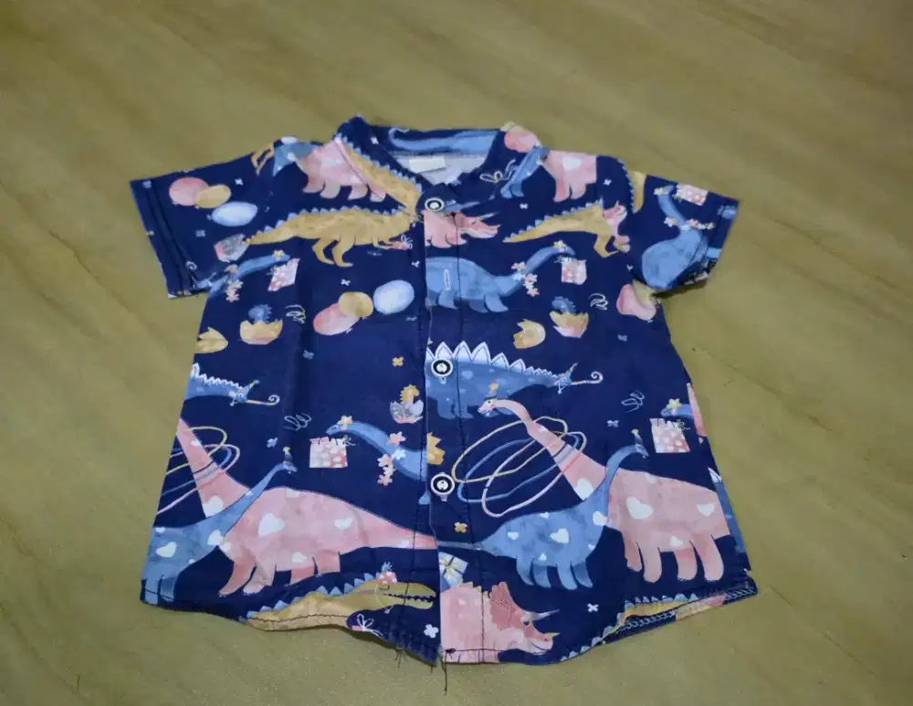 Atasan anak cowo (estimasi 3-4th)