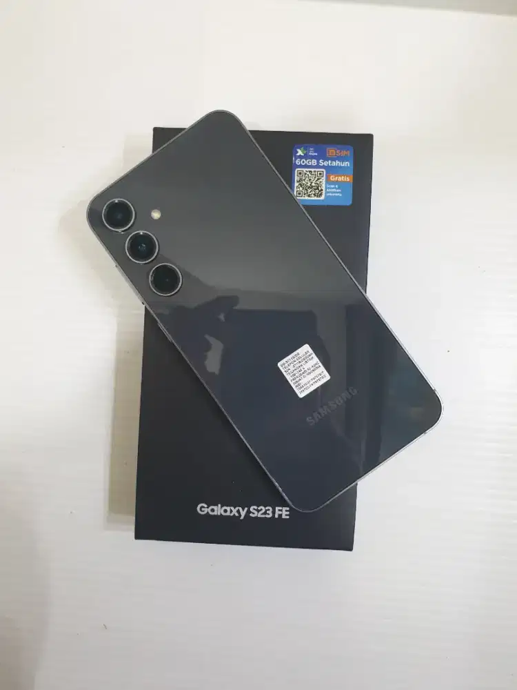 Samsung s23 fe 8/256gb mulus fullset