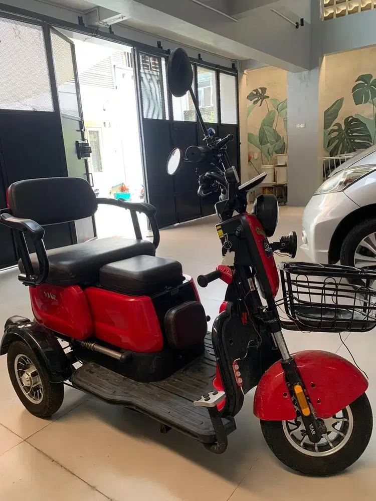 Sepeda listrik roda 3