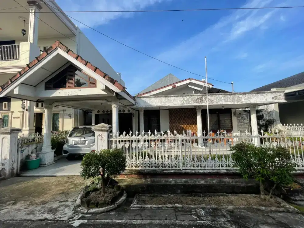 Dijual rumah di komplek pusri sako