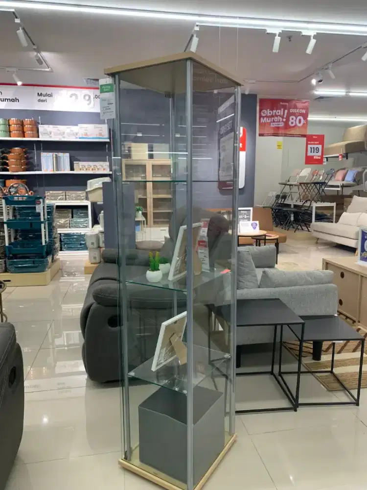 Rak kaca 4 tingkat