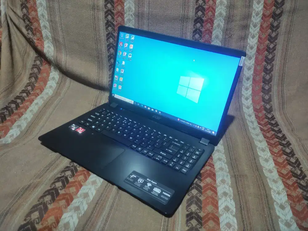 A1327 Laptop Acer Aspire A315-42 Ram 4gb HDD 1000gb AMD Ryzen 3-3200U