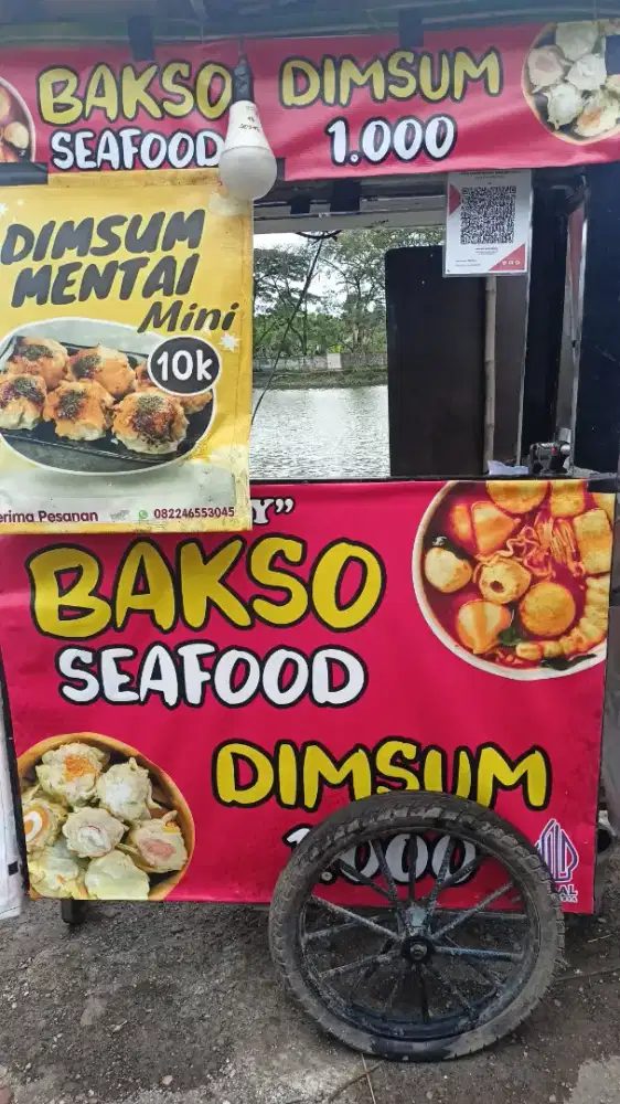 Dibutuhkan karyawan untuk jualan gerobakan