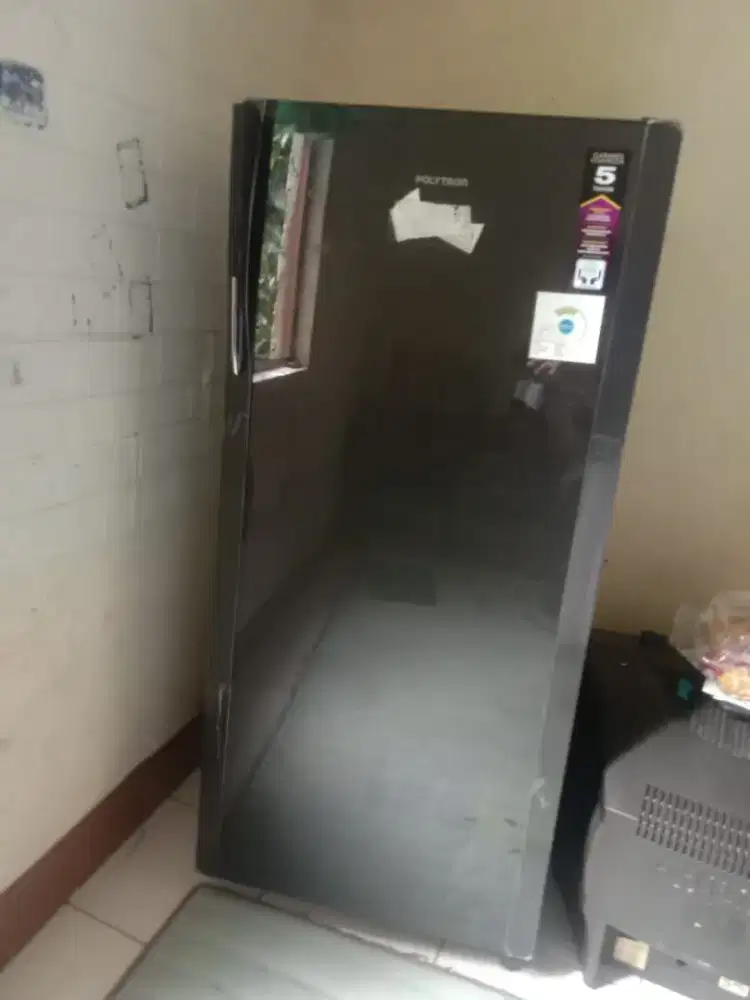 Kulkas Polytron 1 Pintu PRA18DMY - 180Liter