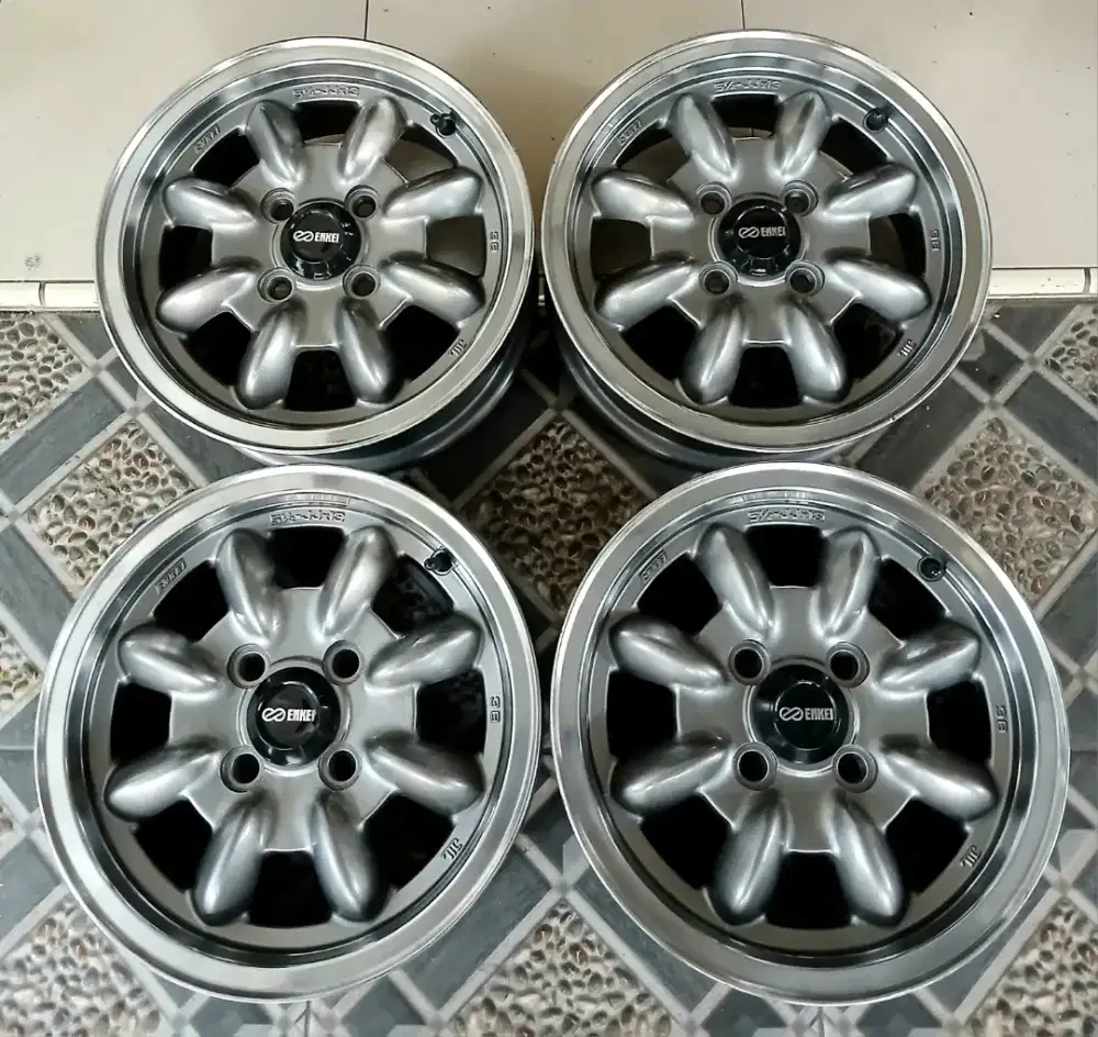 Velg enkei compe R13 4x100