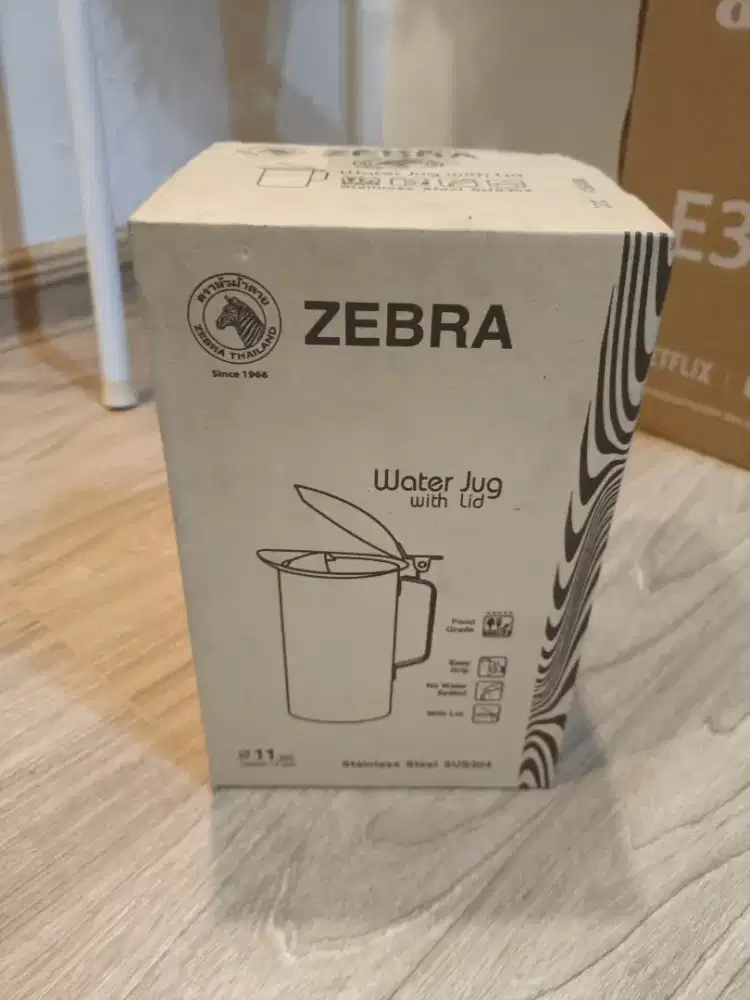WATER JUG WITH LID ZEBRA THAILAND ORIGINAL