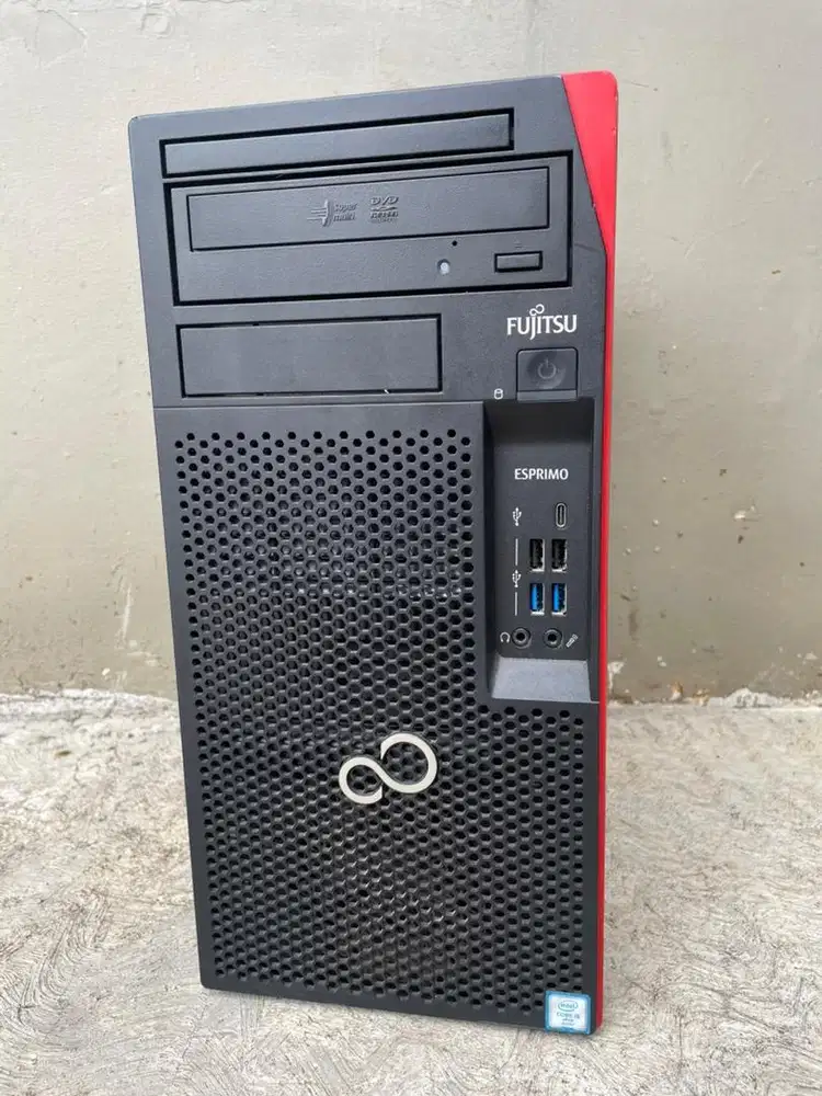 PC Fujitsu P957 Intel Core i5 6500 16GB DDR4 128 GB SSD WiFi