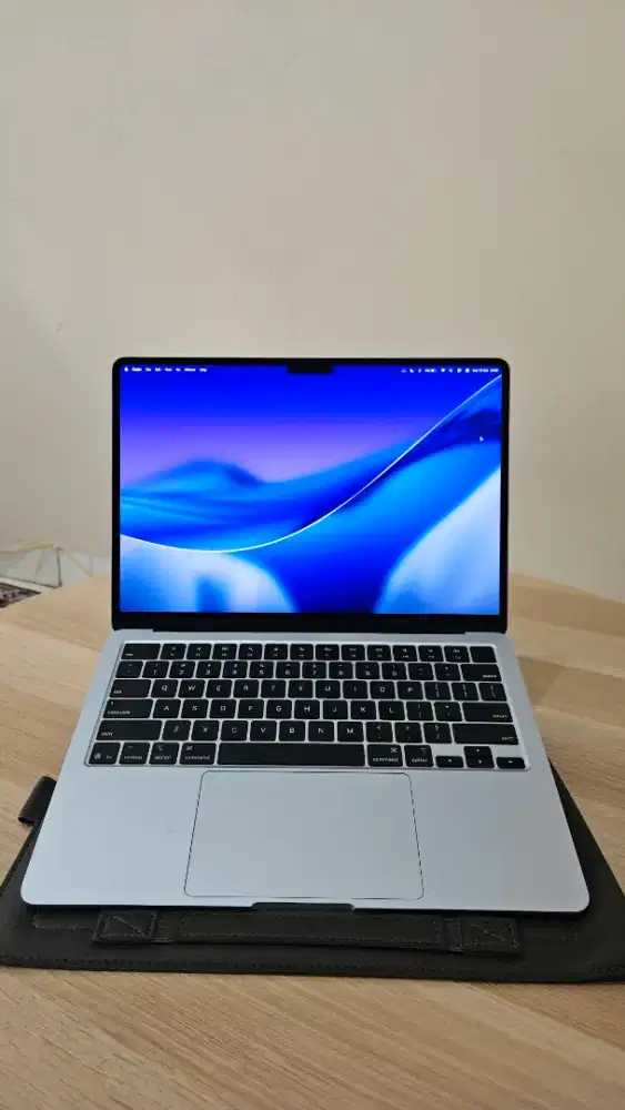 Macbook Air M4 Skyblue 16/256 Inter