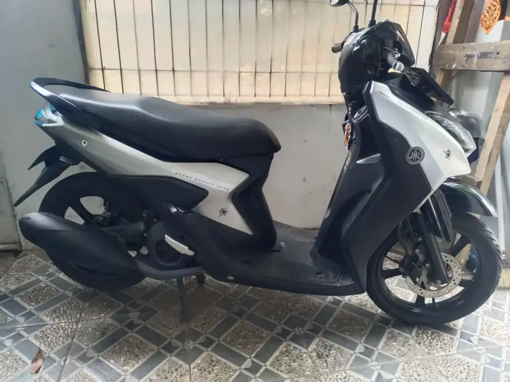 Yamaha Gear 125 kumplit mulus