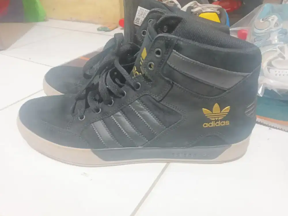 Adidas Hardcourt sz 45