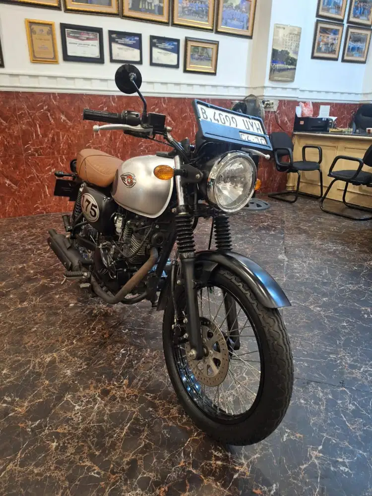 WA mba ima , Dp 5 jt W 175 2018 Km Low Motor Mulus bgt , bisa kredit