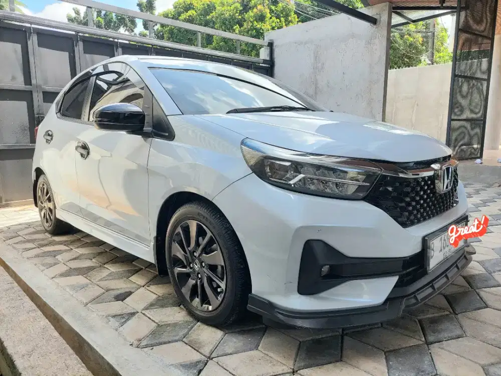 BU Honda BRIO RS 2023 white diamond istimewa Bintaro Tangerang Selatan