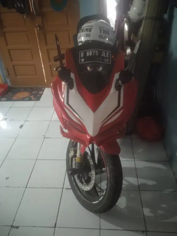 CBR 150 thn 2016