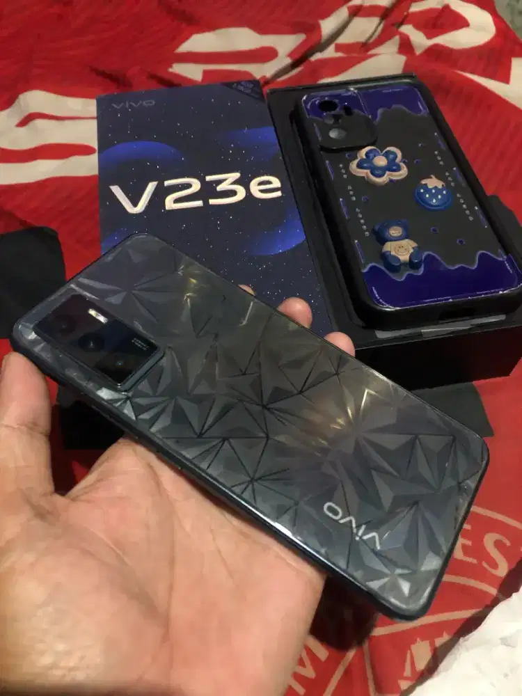 Vivo v23e 8/128 gb fullset no minus jual harga pas net gan.