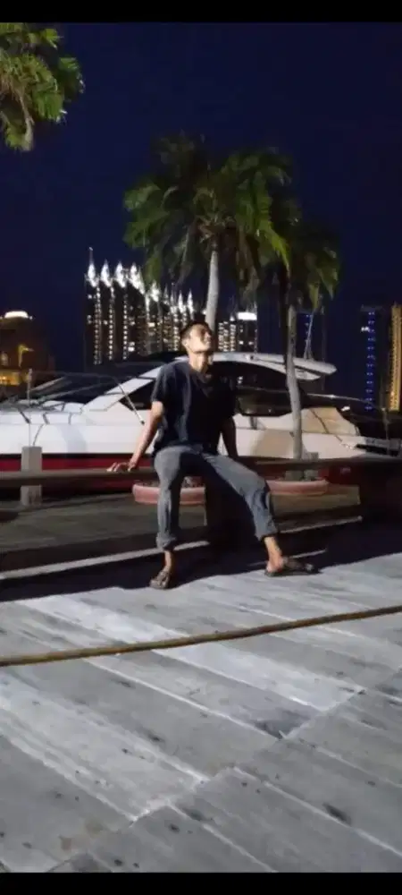 Mencari Pekerjaan Art pria