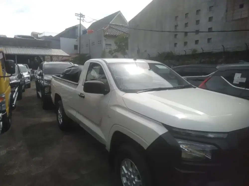 Triton S.Cabin 4x4 Type HDX wrn putih 2025