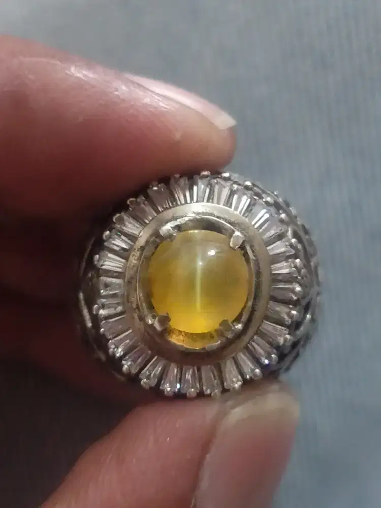 Cat aye beryl natural