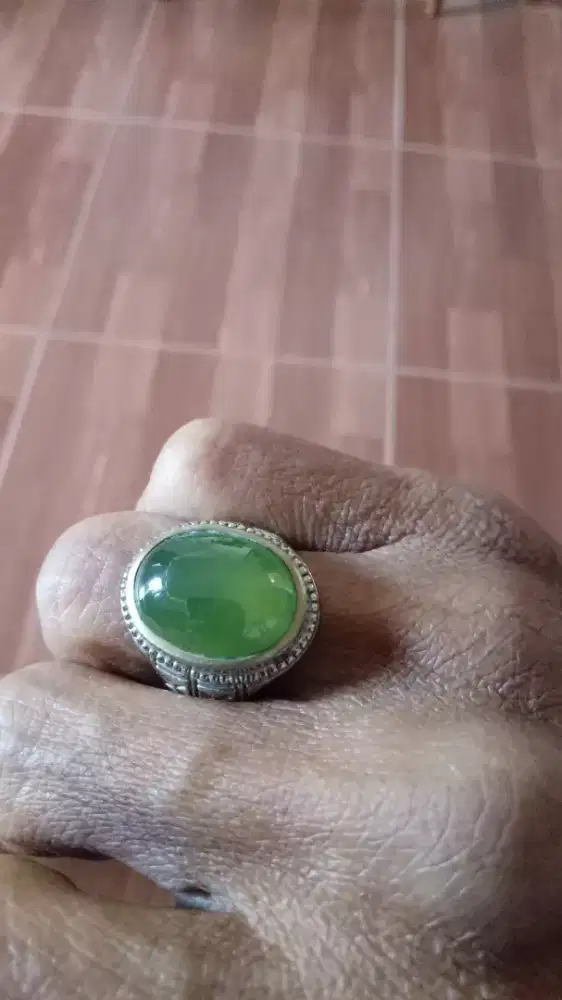 Batu sungai dareh kristal