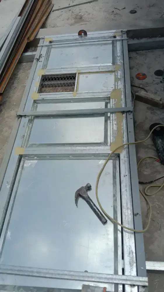 Tukang las panggilan