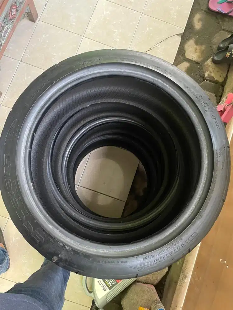 Di Jual Ban Mobil Bekas R17 205/45