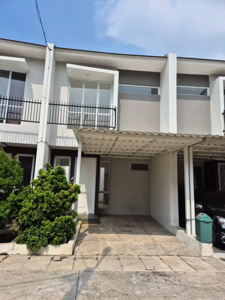 Jual rumah 2 lantai magnolia residance gajah tunggal jatake