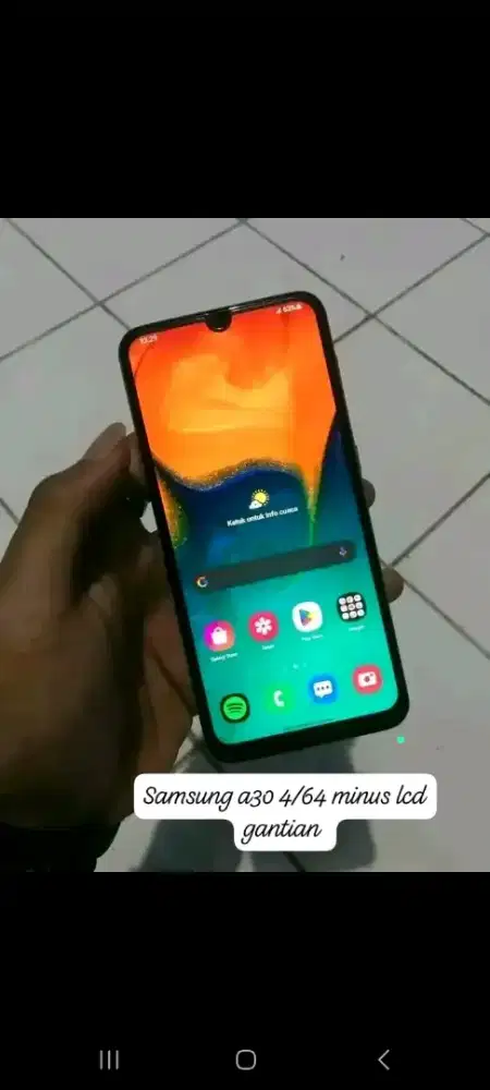 Samsung a30 4/64