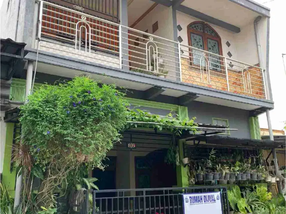 jual murah rumah lokasi strategis dekat swalayan bravo di Jombang kota