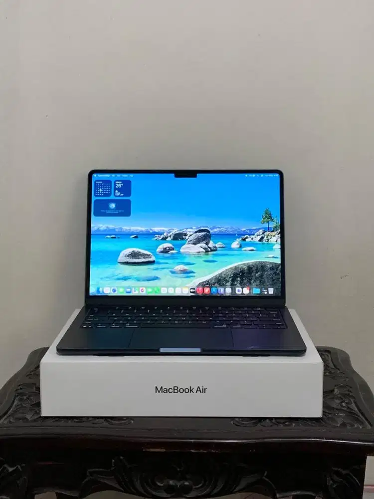 MacBook Air 2025 M4 13 inch 16/256