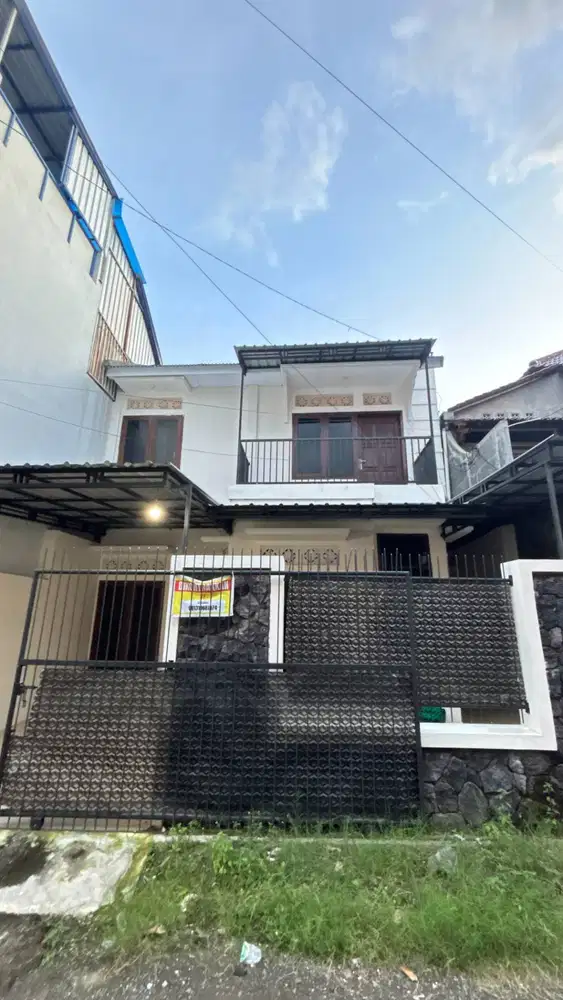 Disewakan Rumah Nyaman dan Strategis – Siap Huni