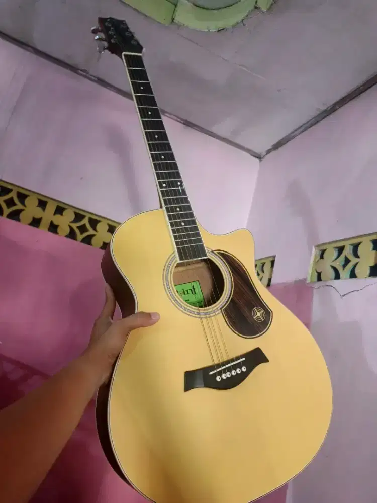 Gitar Point Baru dipakek sebentar dan habis itu jarang pakek