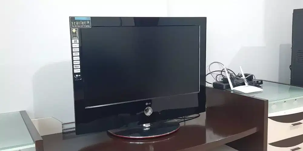 TV LCD LG SCARLET